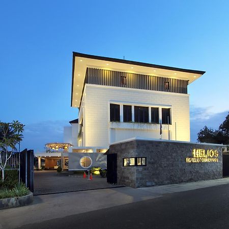Helios Hotel Bone Watampone Eksteriør bilde