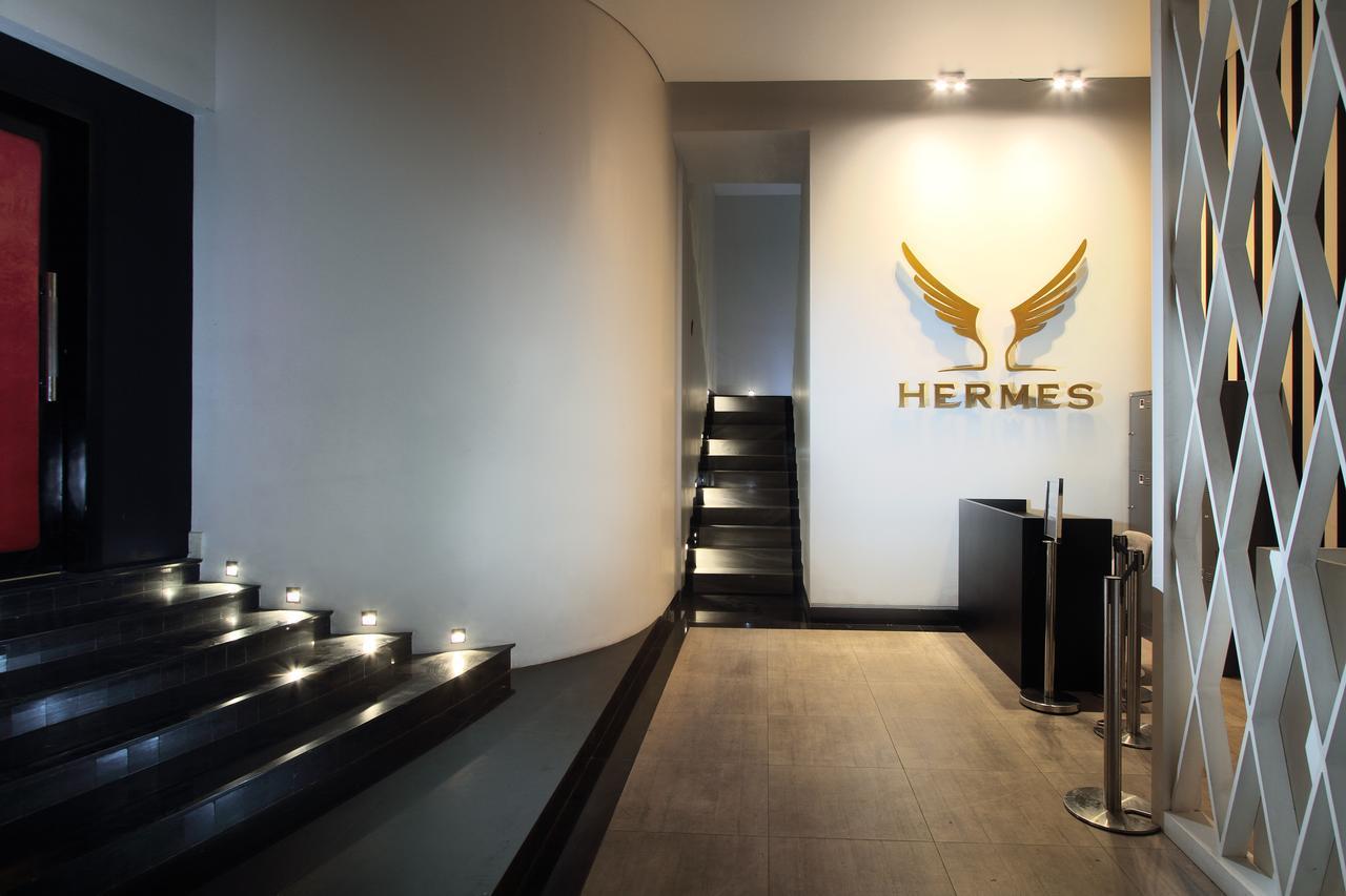 Helios Hotel Bone Watampone Eksteriør bilde